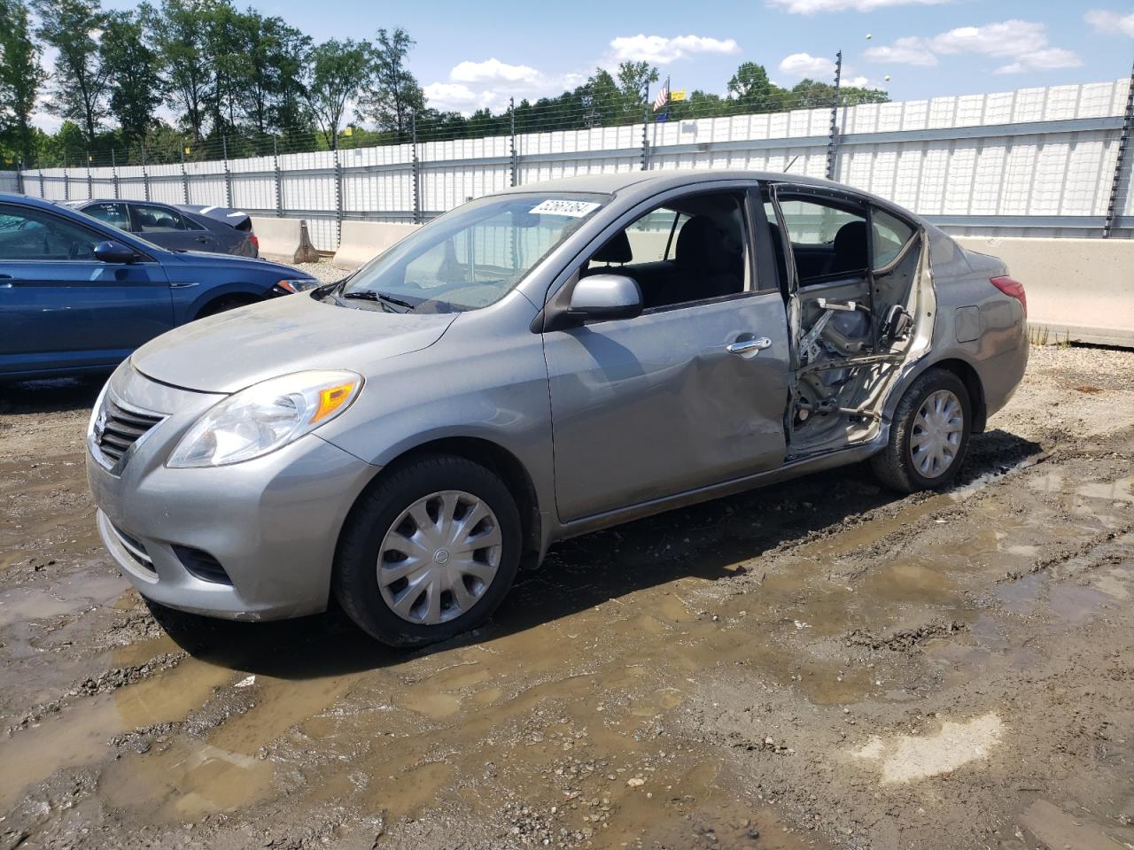 2012 NISSAN VERSA S