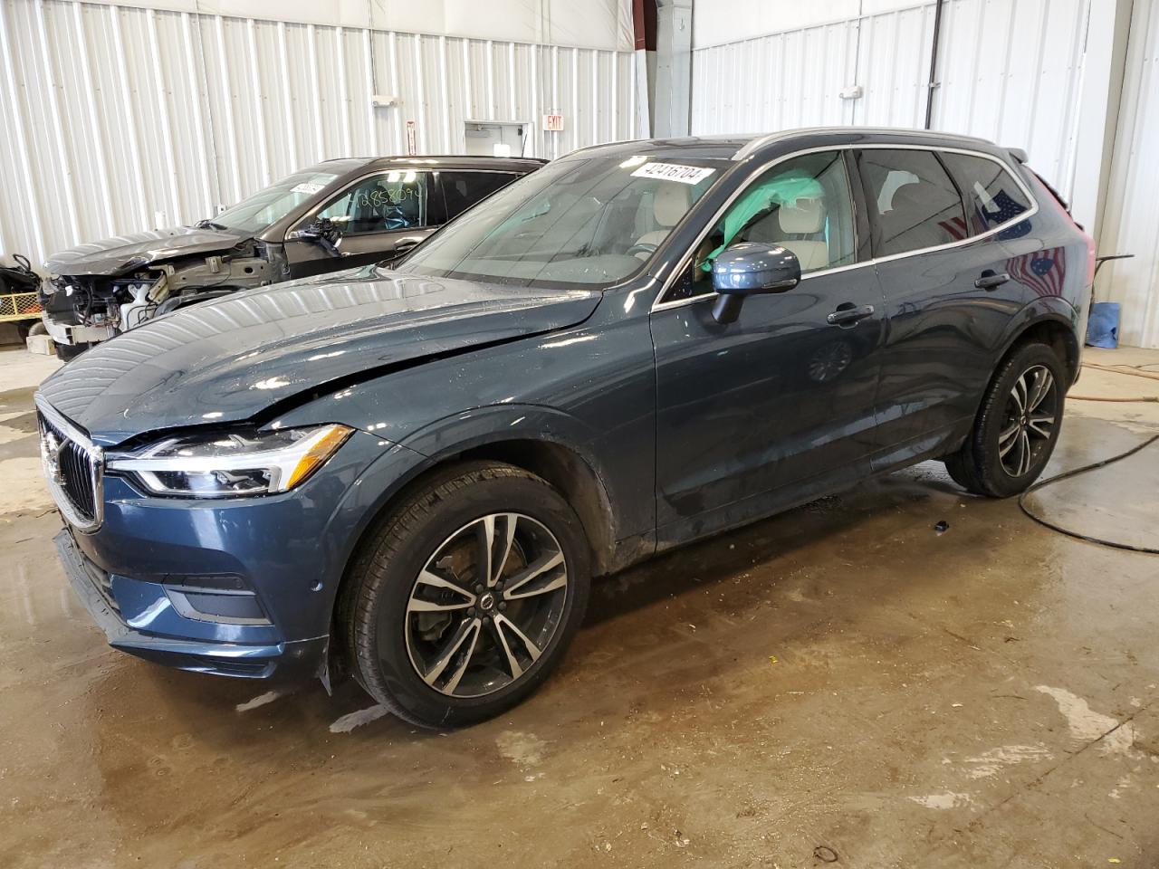 2018 VOLVO XC60 T6 MOMENTUM