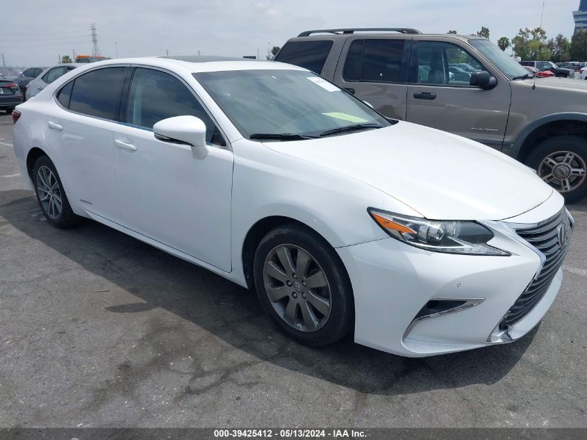 2016 LEXUS ES 300H