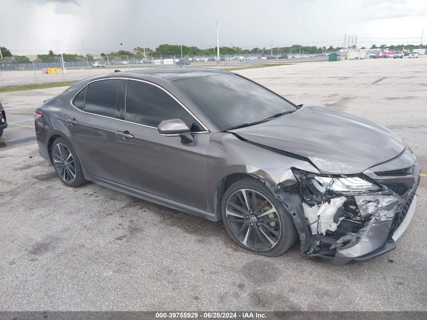 2020 TOYOTA CAMRY XSE