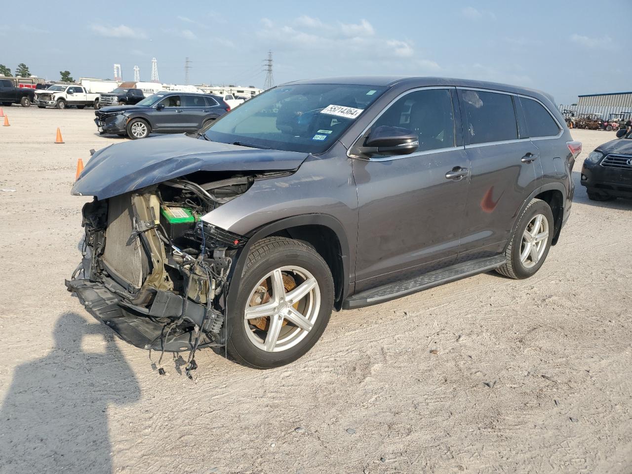 2016 TOYOTA HIGHLANDER LE