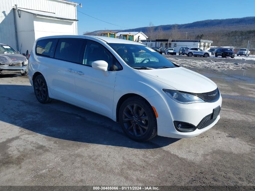 2018 CHRYSLER PACIFICA TOURING PLUS