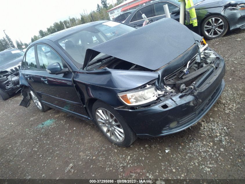 2010 VOLVO S40 2.4I