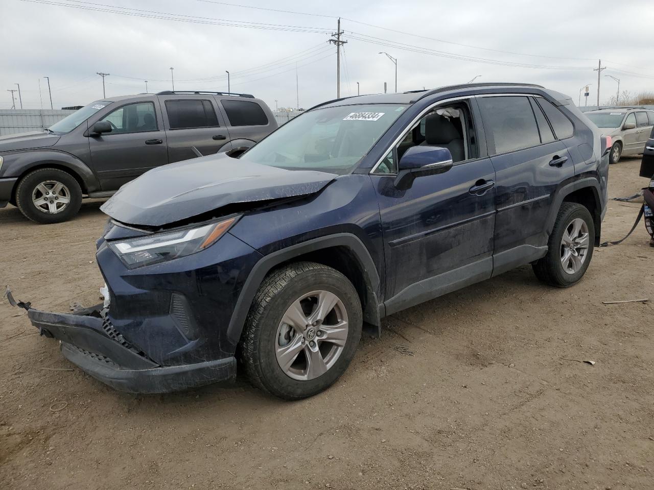 2022 TOYOTA RAV4 XLE