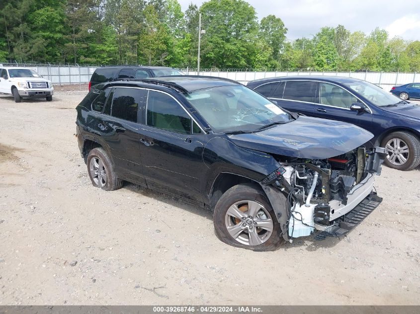 2022 TOYOTA RAV4 XLE