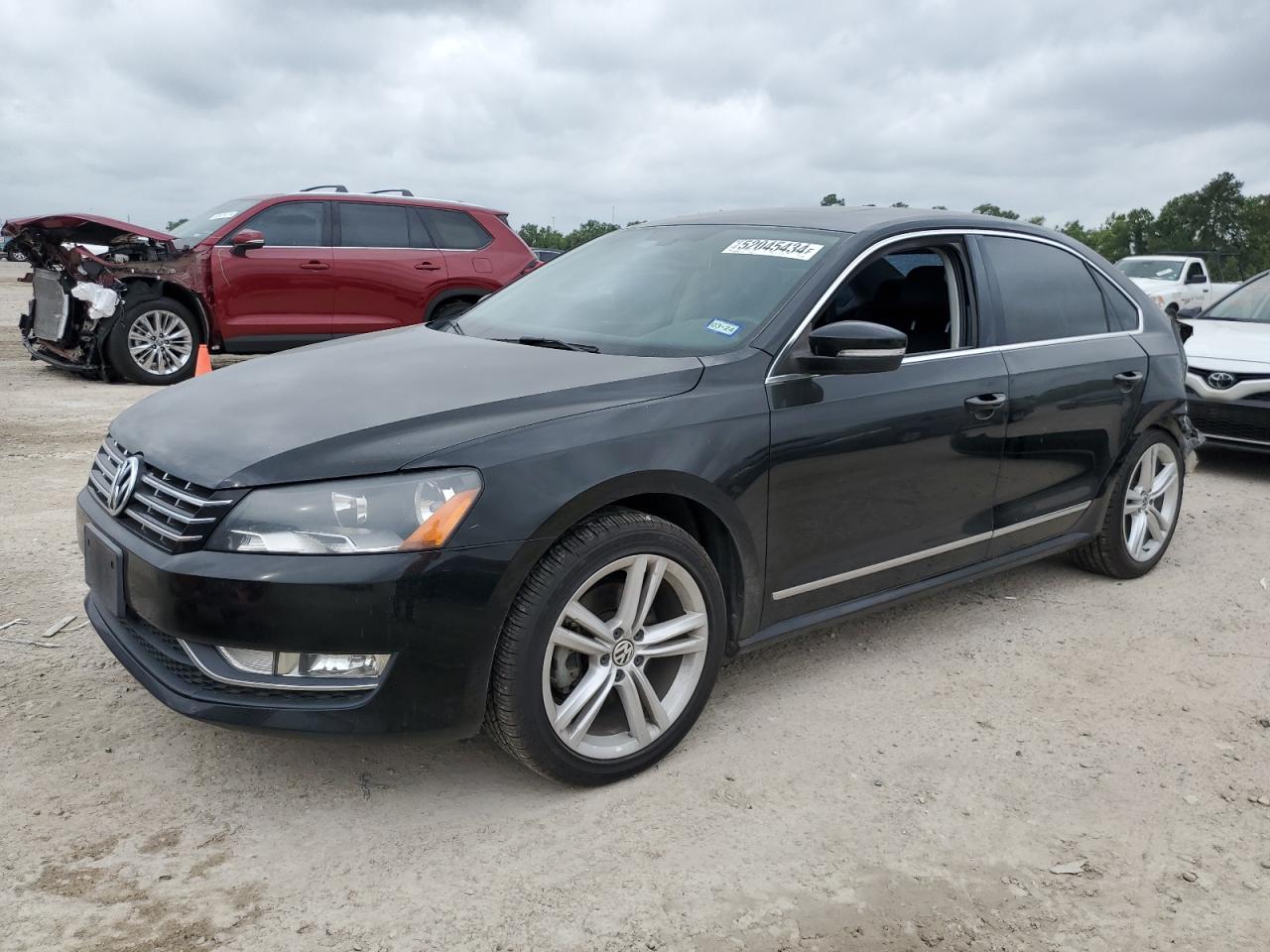 2013 VOLKSWAGEN PASSAT SEL