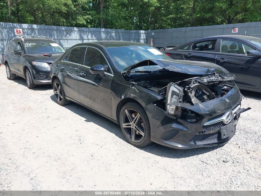 2019 MERCEDES-BENZ A 220 4MATIC