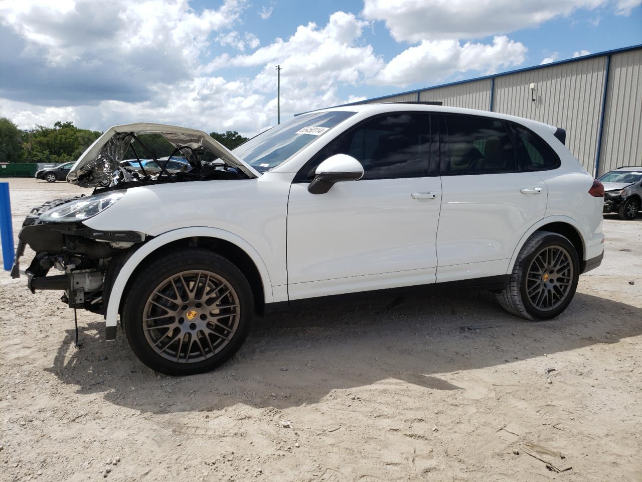 2018 PORSCHE CAYENNE