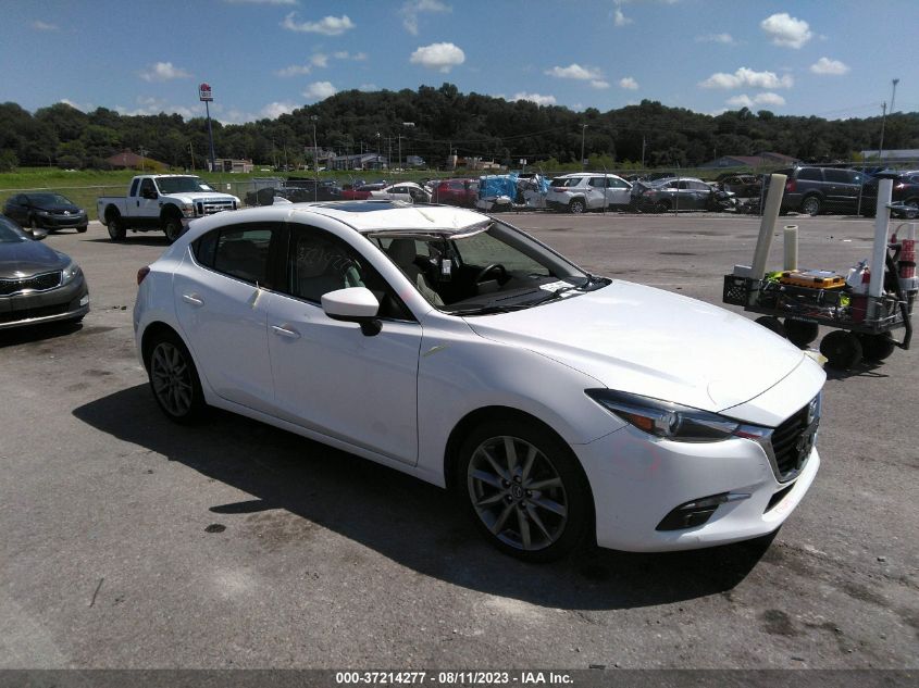 2018 MAZDA MAZDA3 GRAND TOURING