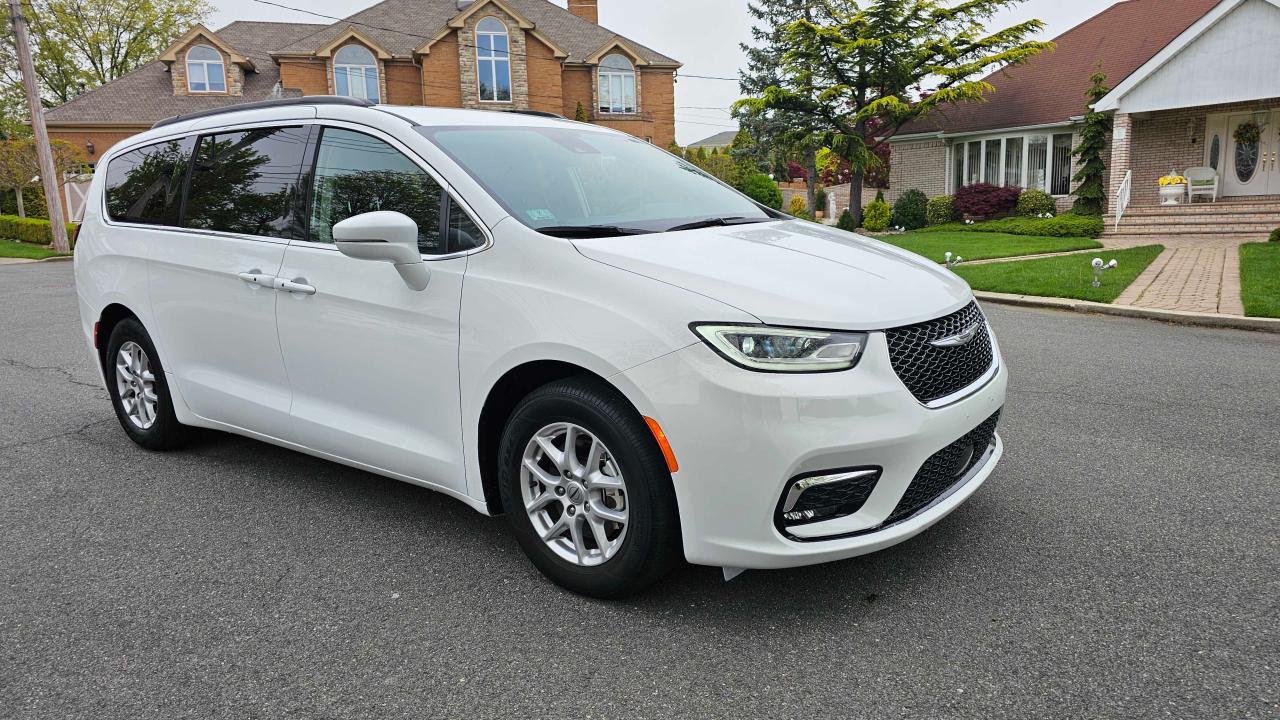 2022 CHRYSLER PACIFICA TOURING L