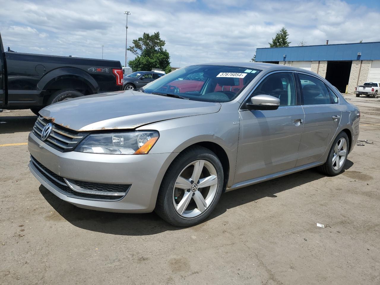 2014 VOLKSWAGEN PASSAT S