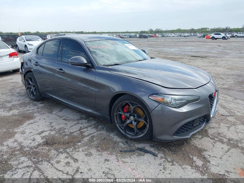 2017 ALFA ROMEO GIULIA TI RWD