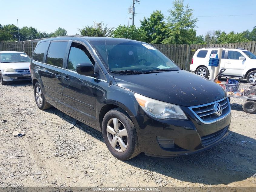 2011 VOLKSWAGEN ROUTAN SEL