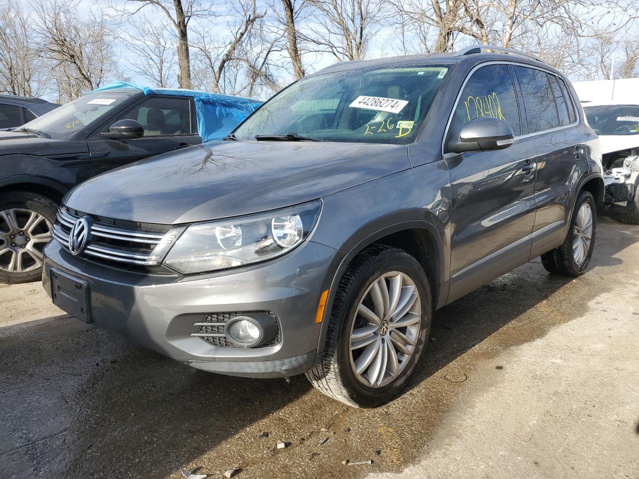 2012 VOLKSWAGEN TIGUAN S