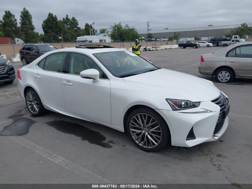 2017 LEXUS IS 200T