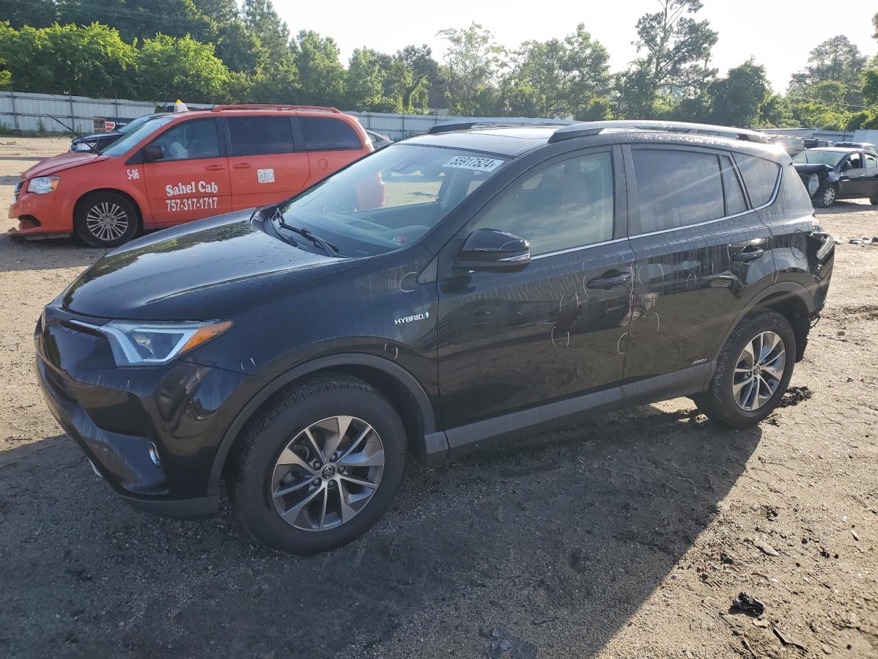 2017 TOYOTA RAV4 HV LE