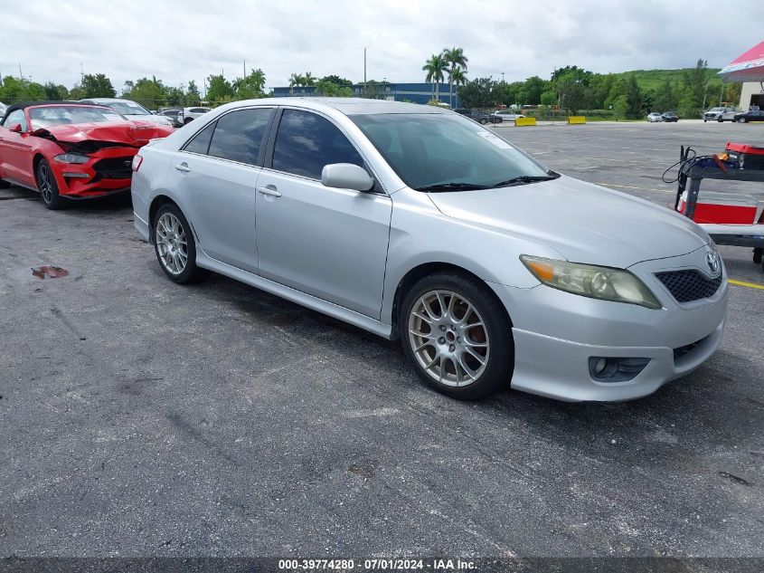 2011 TOYOTA CAMRY SE