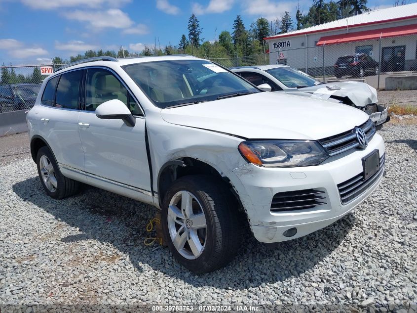 2014 VOLKSWAGEN TOUAREG 3.6L LUX