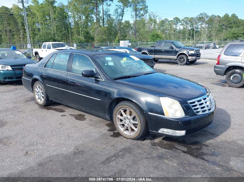 2011 CADILLAC DTS LUXURY COLLECTION