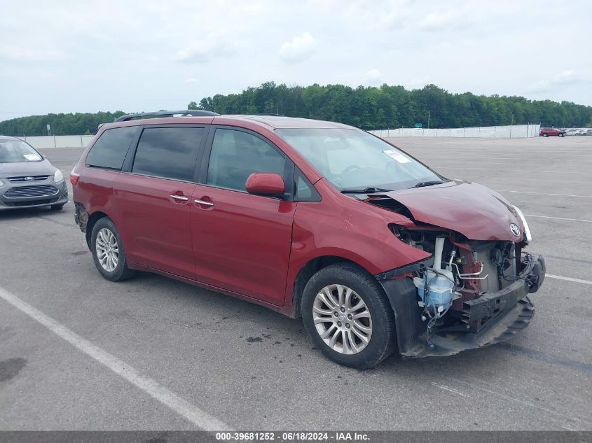 2015 TOYOTA SIENNA XLE 8 PASSENGER