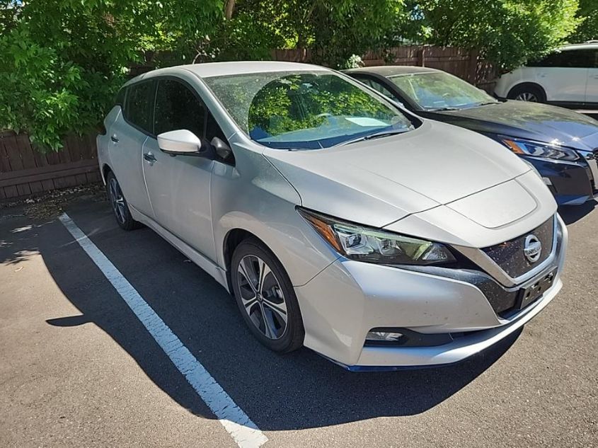 2022 NISSAN LEAF SV PLUS