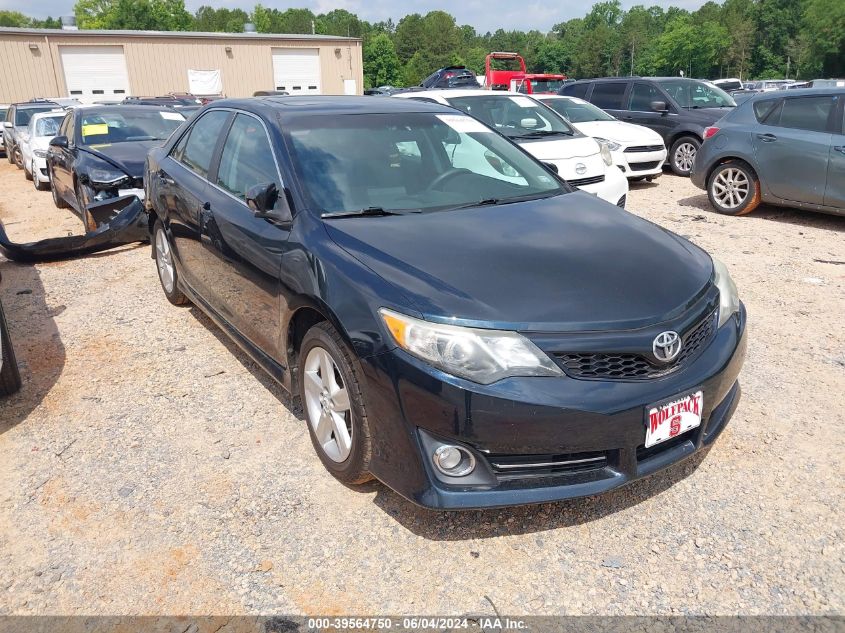 2013 TOYOTA CAMRY SE