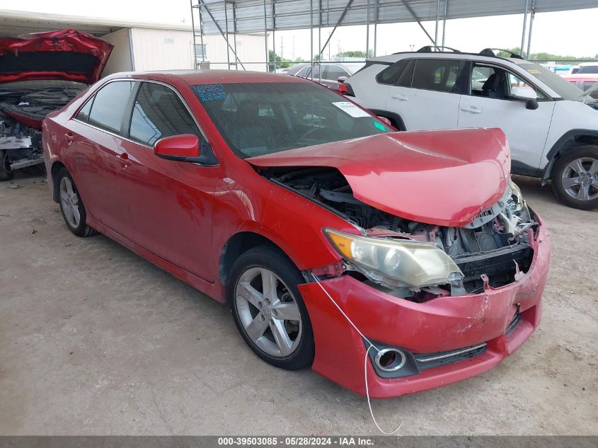 2014 TOYOTA CAMRY SE