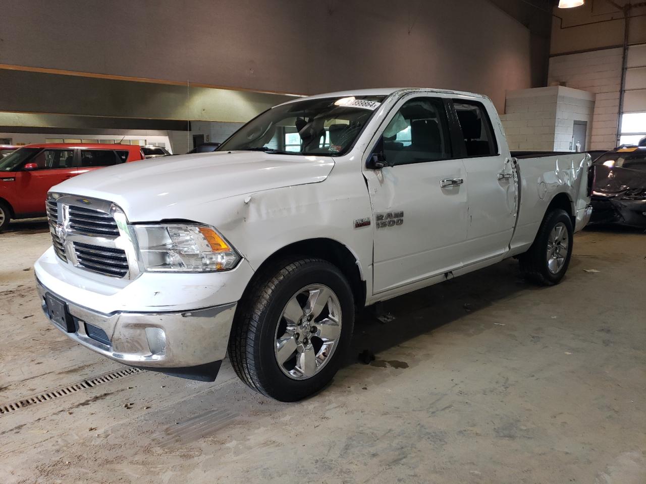 2016 RAM 1500 SLT