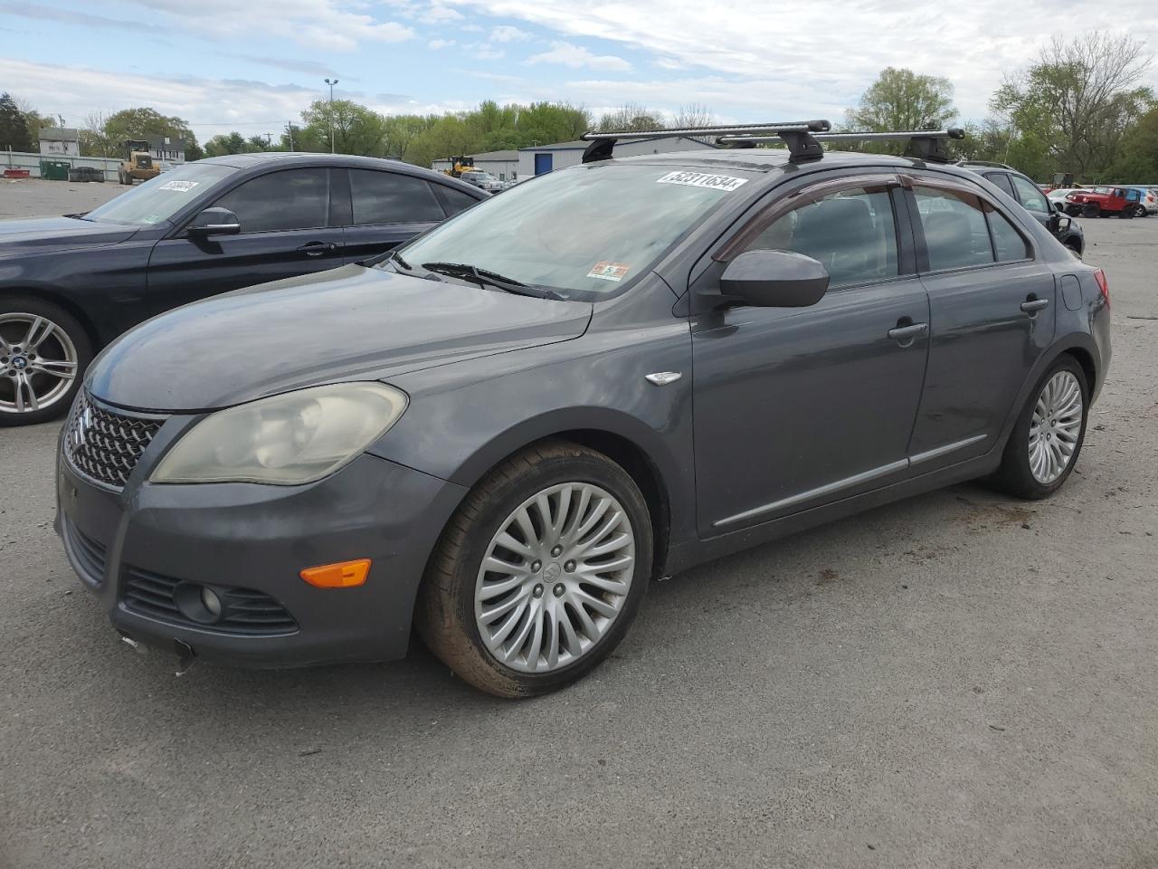 2010 SUZUKI KIZASHI SLS