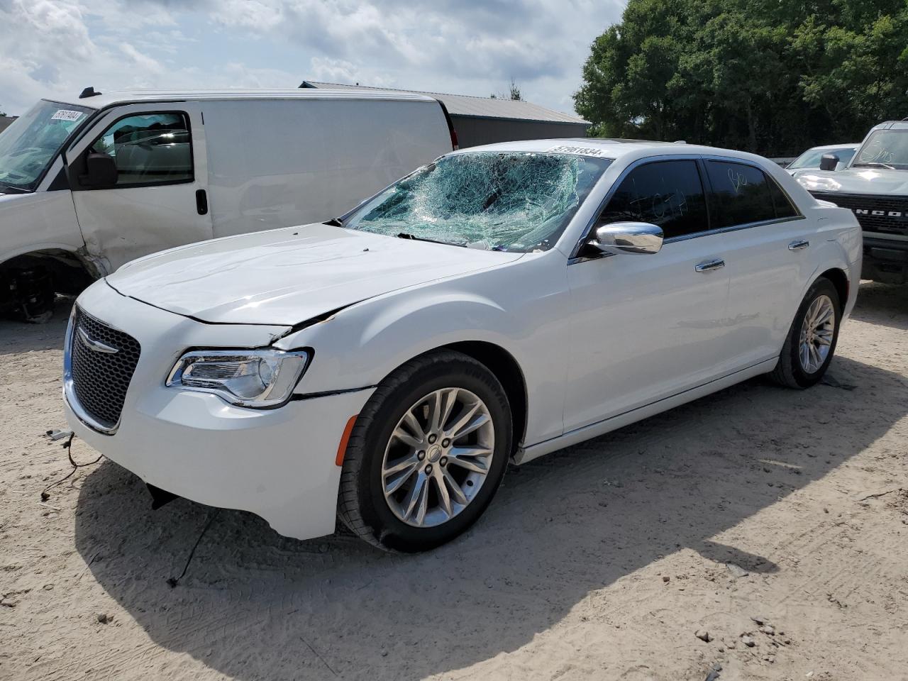 2016 CHRYSLER 300C