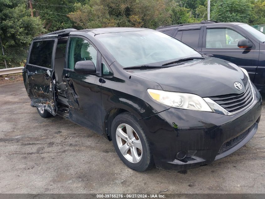 2011 TOYOTA SIENNA LE V6