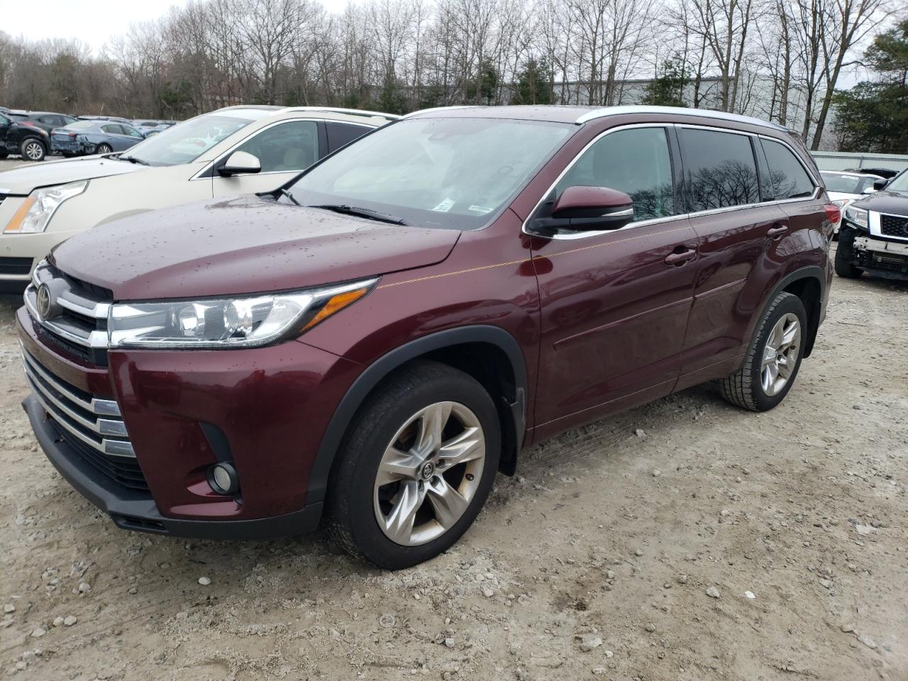 2018 TOYOTA HIGHLANDER LIMITED