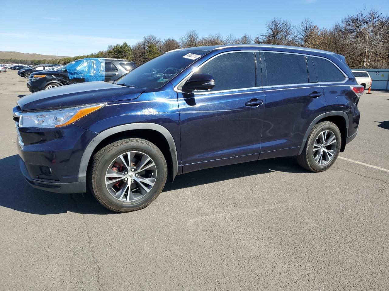 2016 TOYOTA HIGHLANDER XLE