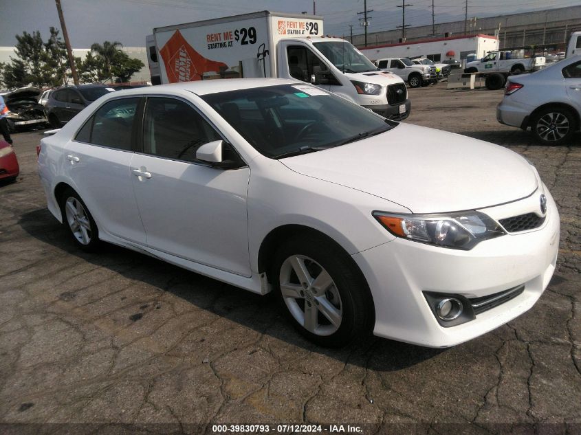 2014 TOYOTA CAMRY SE