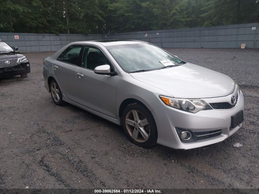 2012 TOYOTA CAMRY SE