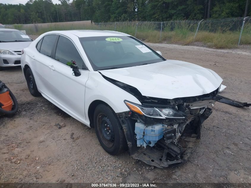 2018 TOYOTA CAMRY SE