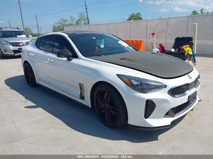 2019 KIA STINGER GT1