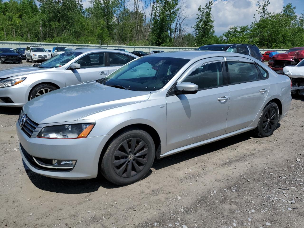 2015 VOLKSWAGEN PASSAT S