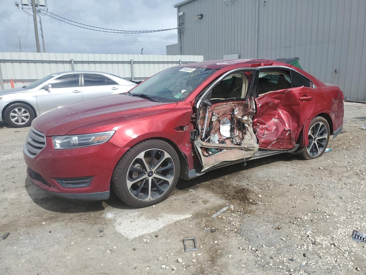 2015 FORD TAURUS SEL