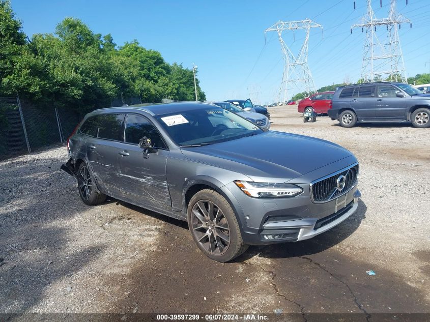 2017 VOLVO V90 CROSS COUNTRY T6