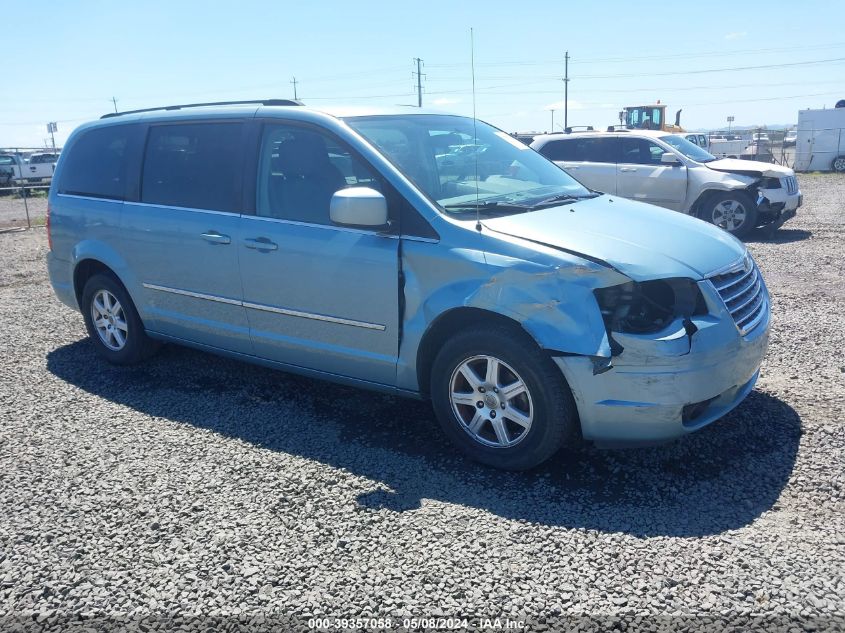 2010 CHRYSLER TOWN & COUNTRY TOURING