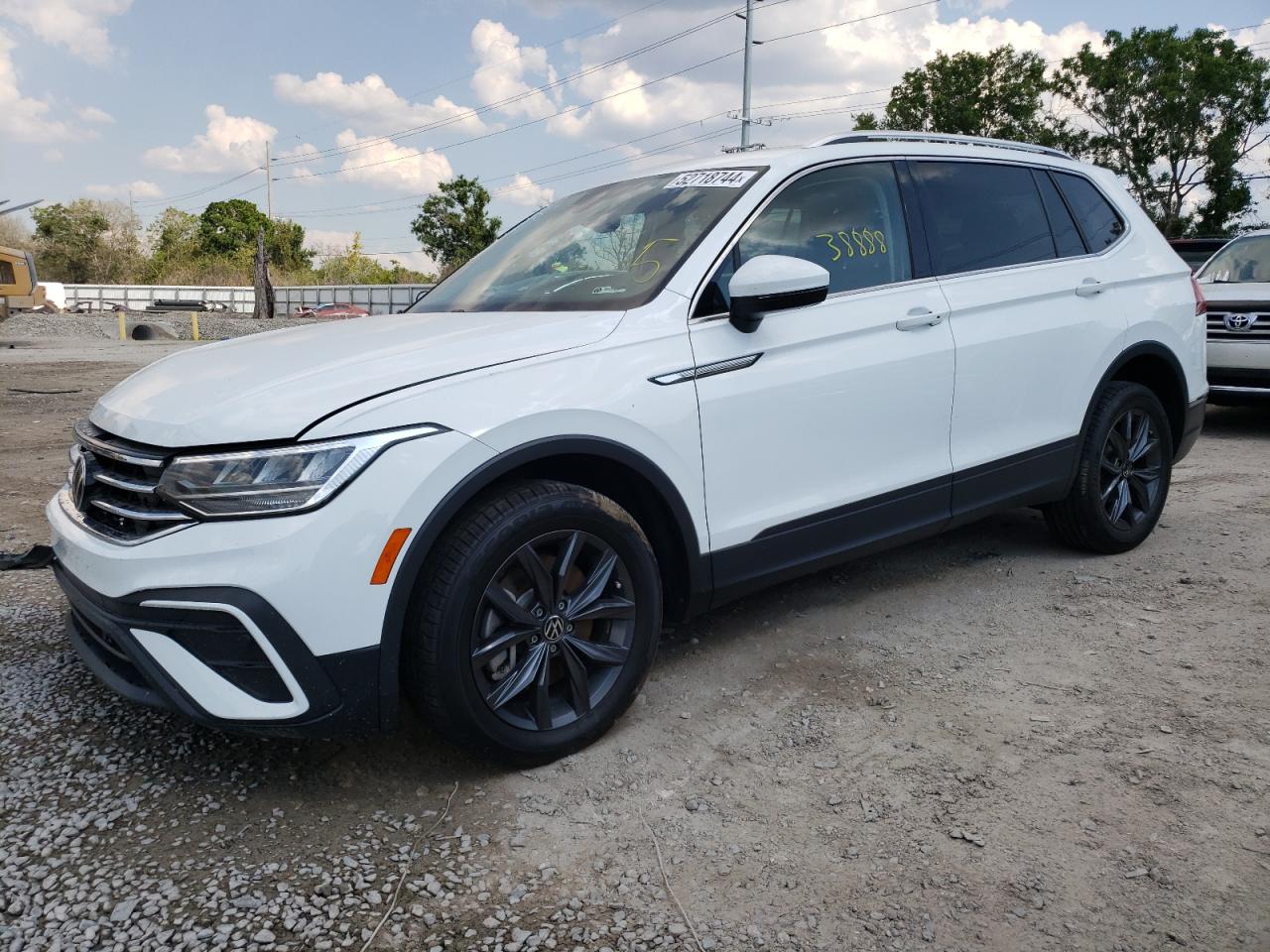 2022 VOLKSWAGEN TIGUAN SE