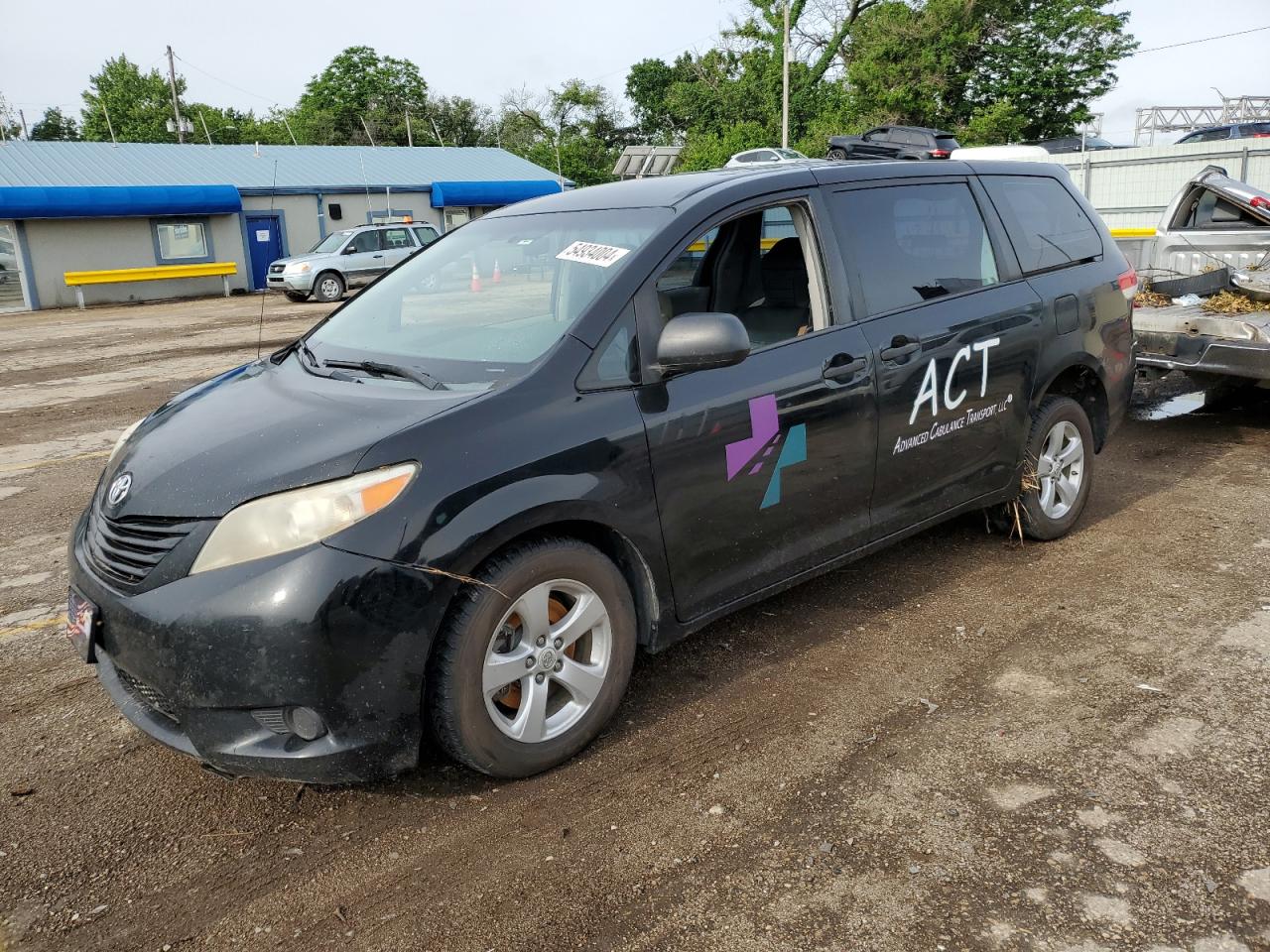 2012 TOYOTA SIENNA