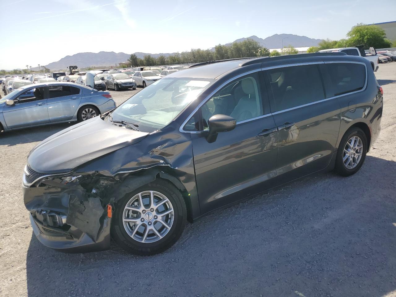 2021 CHRYSLER VOYAGER LXI