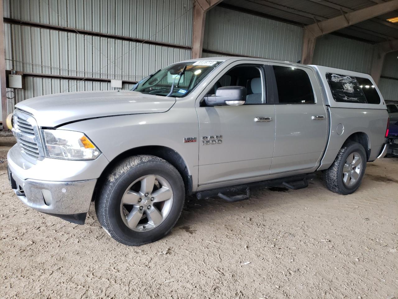 2016 RAM 1500 SLT