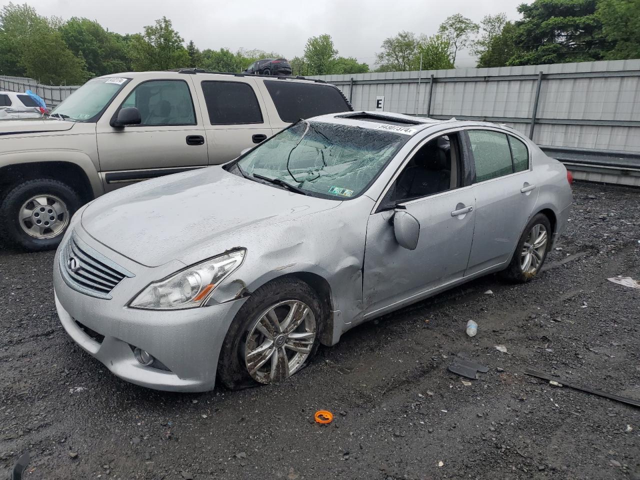 2013 INFINITI G37