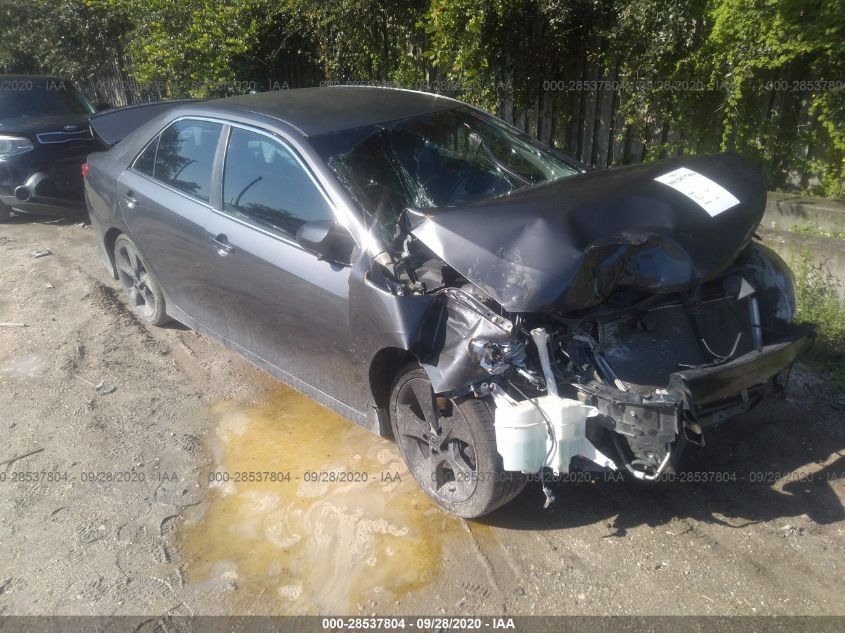 2012 TOYOTA CAMRY SE V6