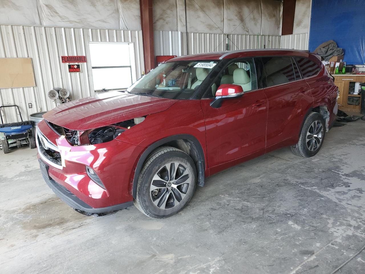 2022 TOYOTA HIGHLANDER XLE