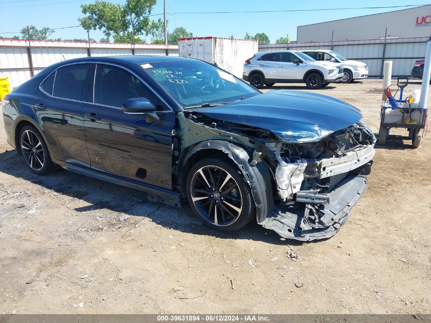 2019 TOYOTA CAMRY XSE