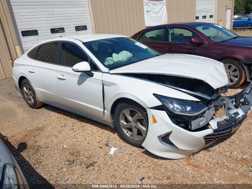 2022 HYUNDAI SONATA SE